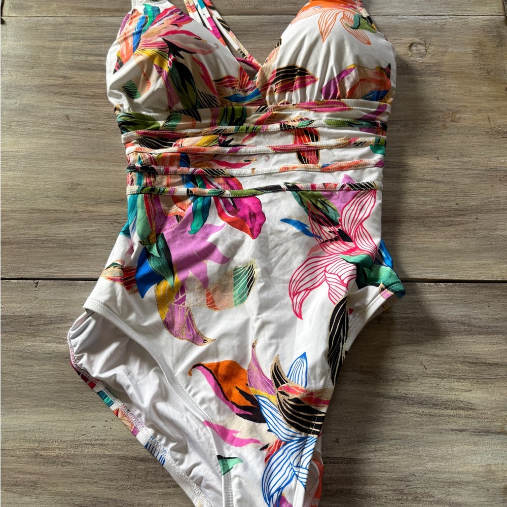 La Blanca floral white Colorful Swimsuit 12